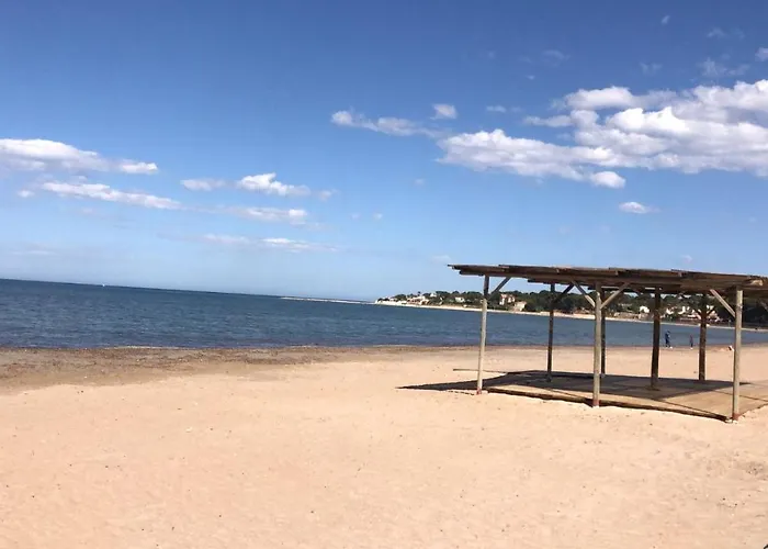 Harbour Views Puerto Ii دينايا